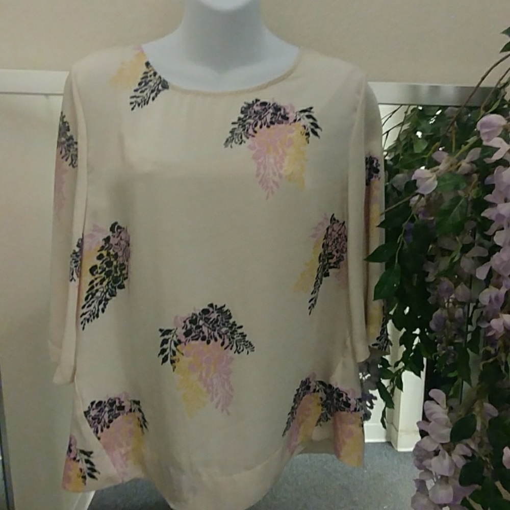 DKNYC Printed High Low Blouse